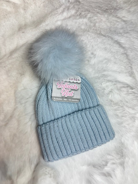 Babys Ribbed Winter Hats & Matching Blankets