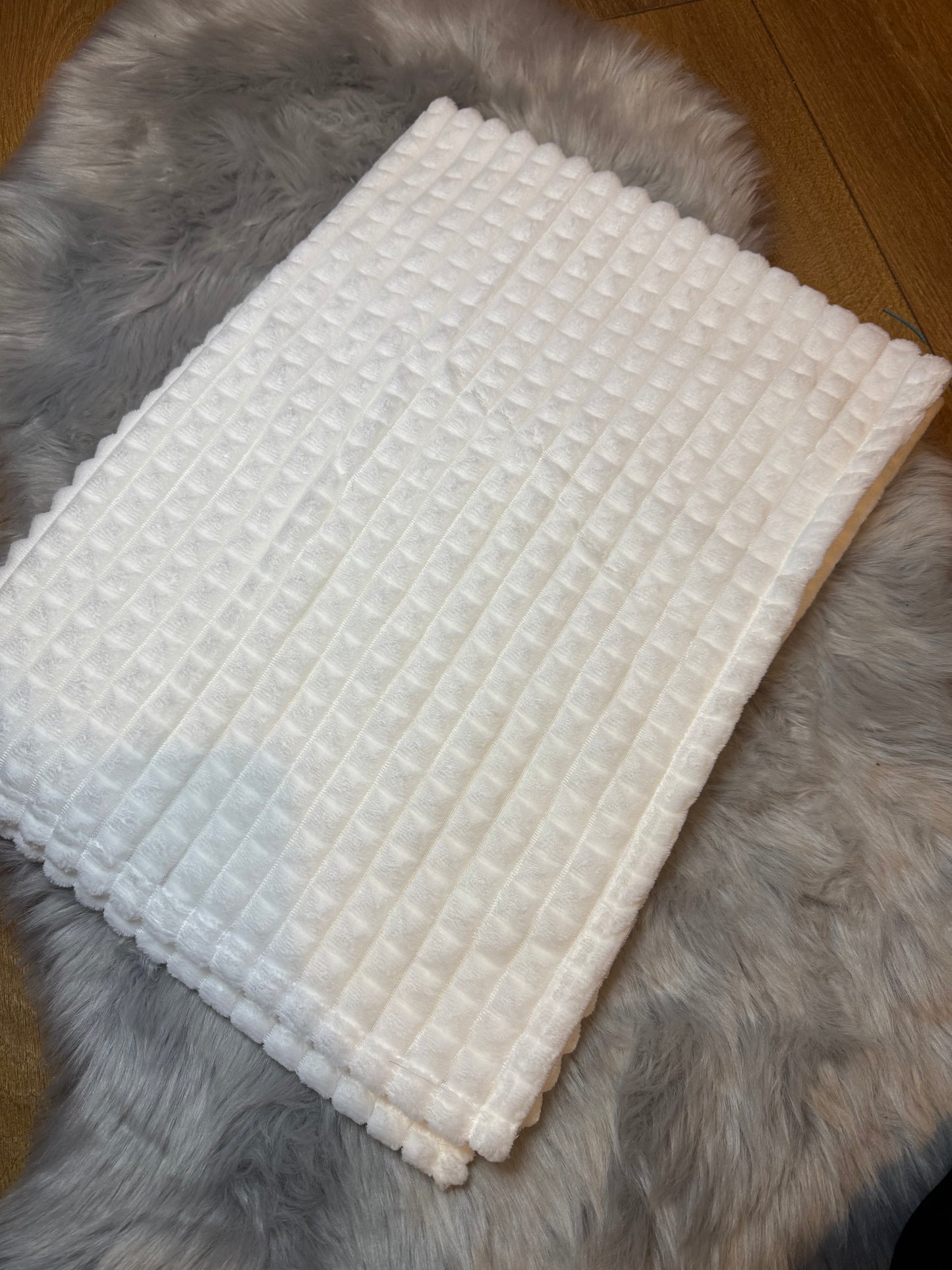 White Wafer Wrap/Blanket